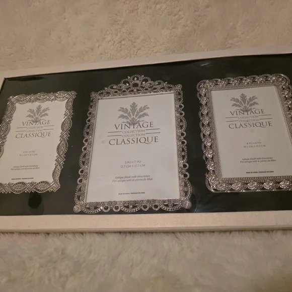 Silver Photo Frame Set - Picture 2 of 2
